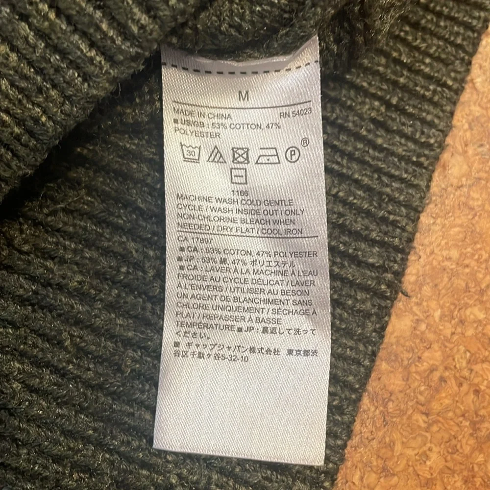 Banana Republic Olive Green Turtleneck Sweater, Fall Sweater, Size M - Picture 10 of 10